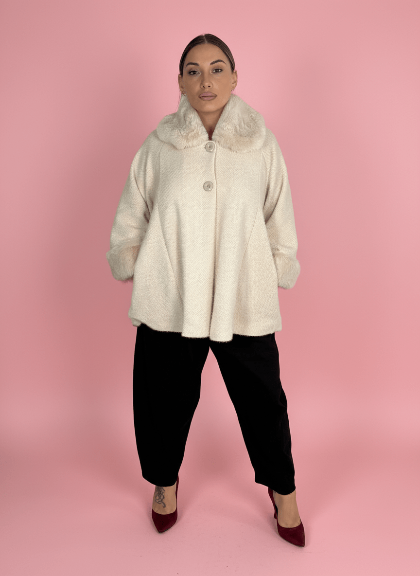 Cappotto Dettagli in Eco - Pelliccia Panna - Abbigliamento Jessica
