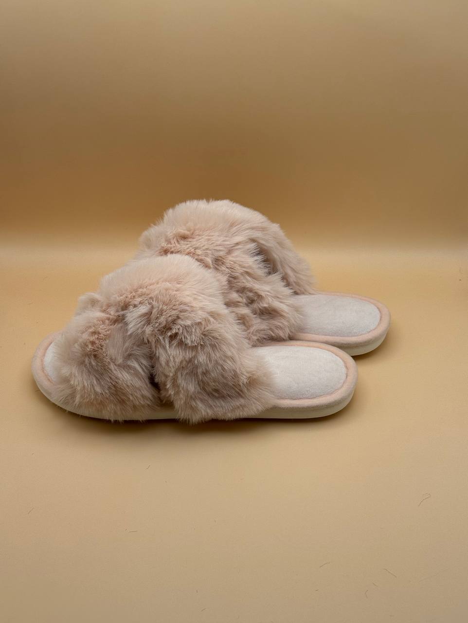 Furry Chic con Fascia Incrociata - Abbigliamento Jessica