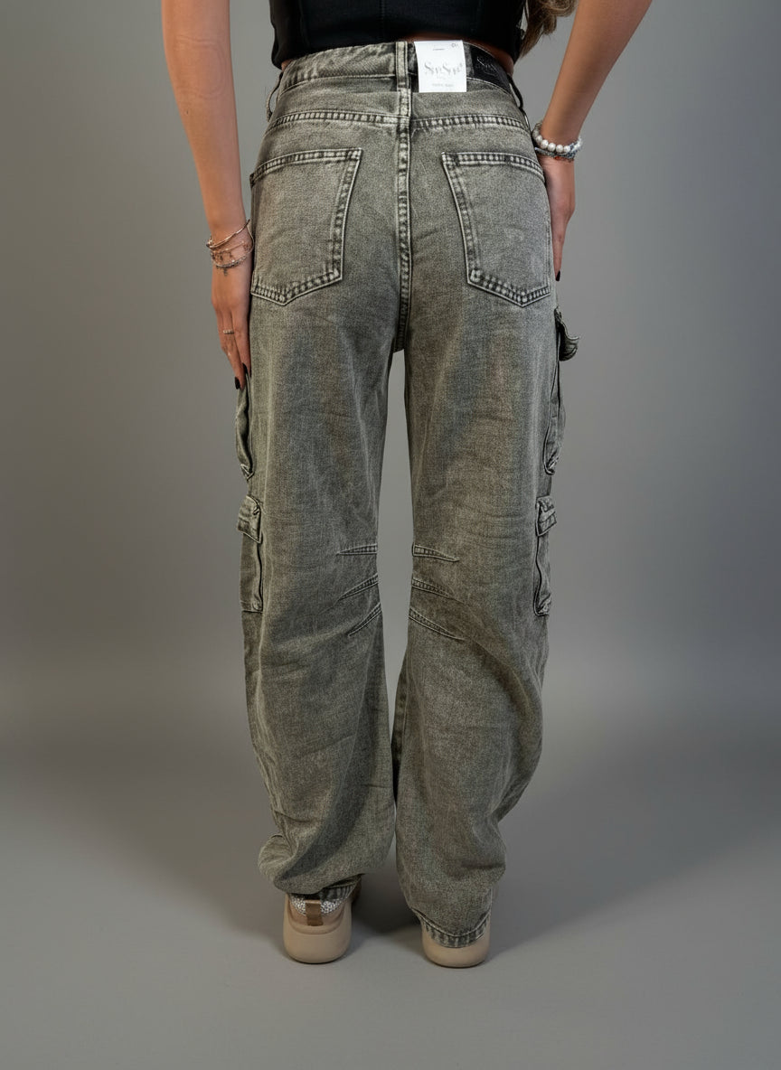 Cargo Military Street
