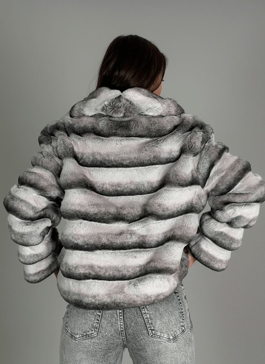 Pelliccia Ecologica Grigia A Fasce - Abbigliamento Jessica