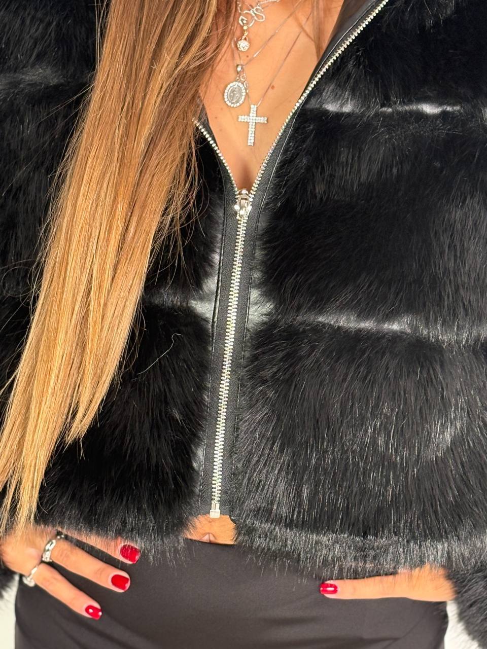 Pelliccia Soft Glam Nera - Abbigliamento Jessica