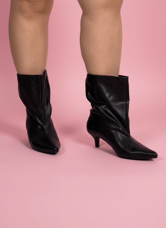 Stivale Pointy Chic Nero - Abbigliamento Jessica