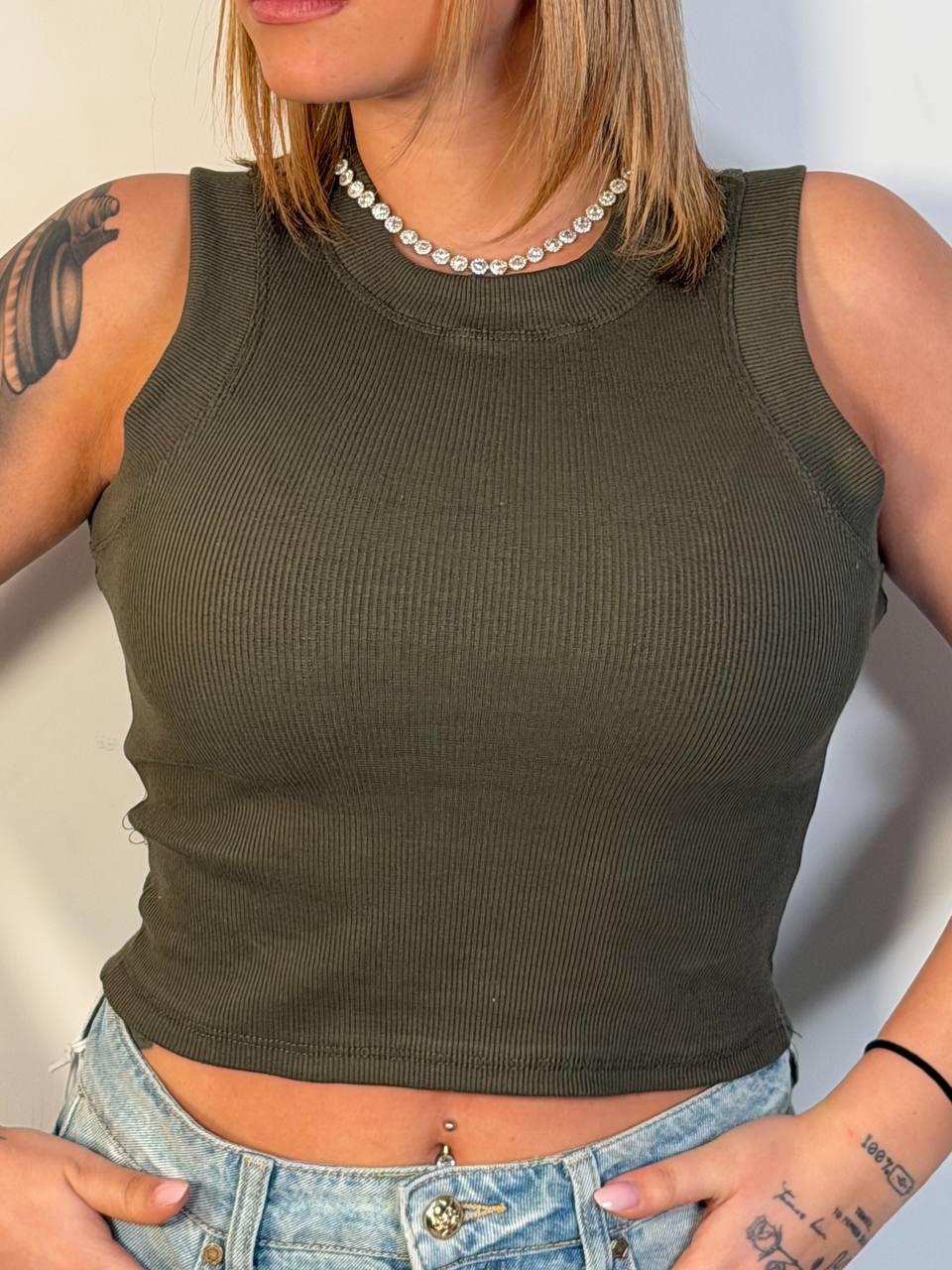 Canotta Basic Crop - Abbigliamento Jessica