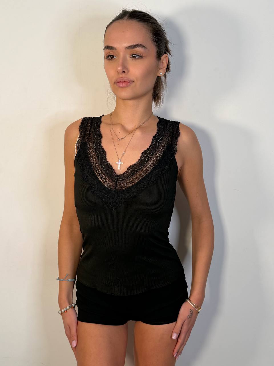 Canotta Basic Pizzo - Abbigliamento Jessica