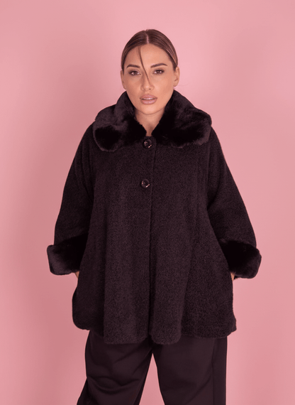 Cappotto Dettagli in Eco - Pelliccia Nero - Abbigliamento Jessica