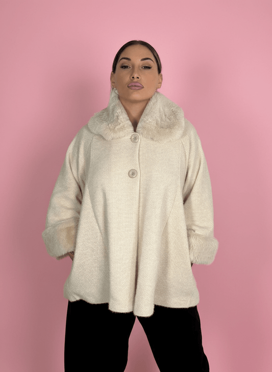 Cappotto Dettagli in Eco - Pelliccia Panna - Abbigliamento Jessica
