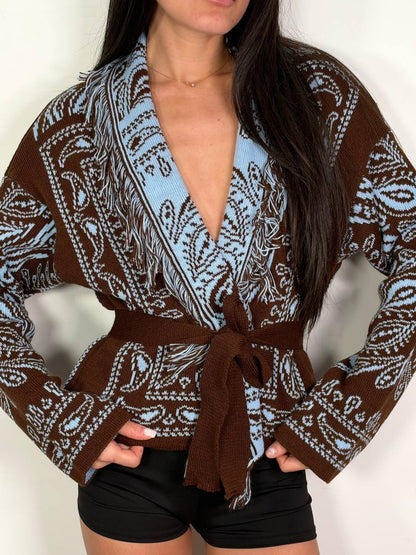 Cardigan Bandana Crop Mocha, fantasia bandana con frange e cintura