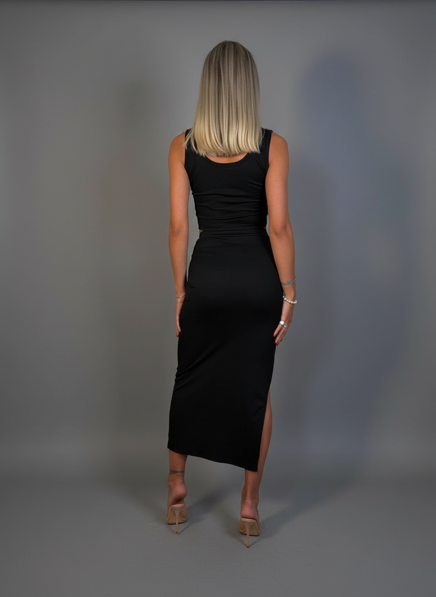 Set Monica