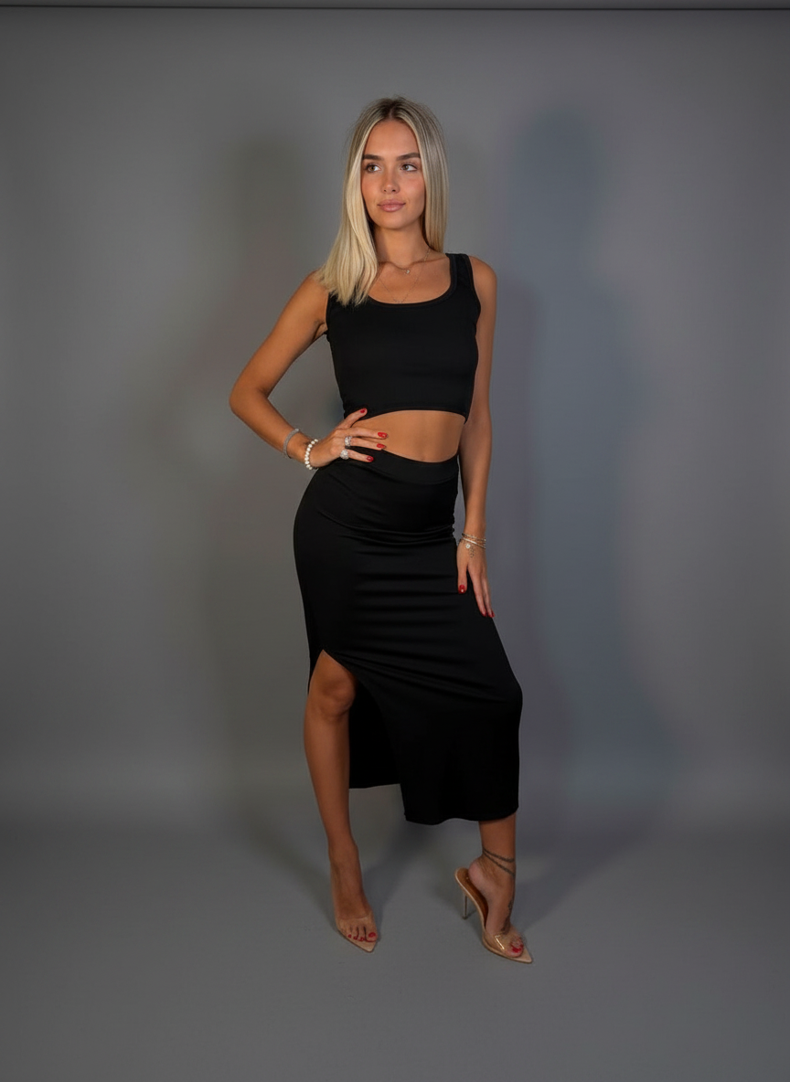 Set Monica