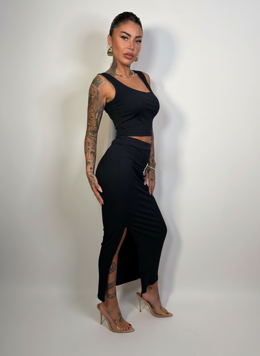Set Monica