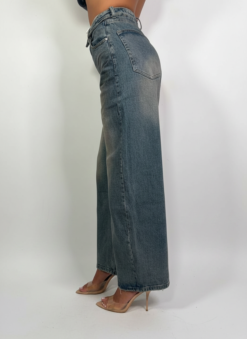 Jeans Out
