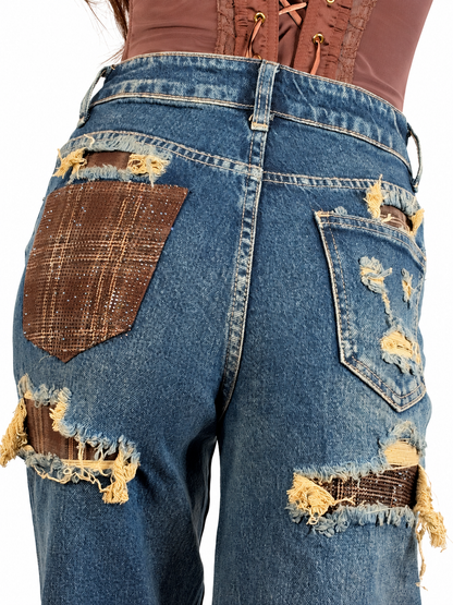 Jeans Galassia Texas con dettagli marroni - foto 9 su sfondo bianco