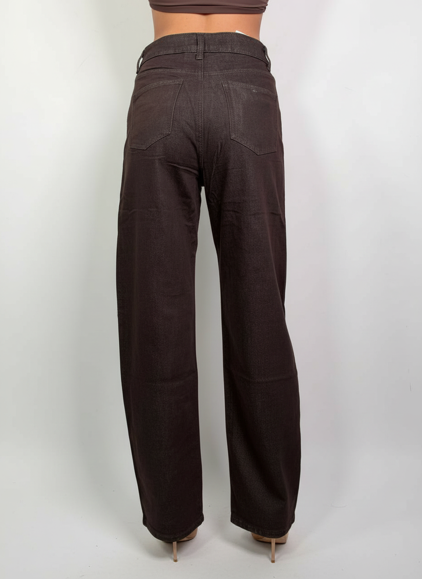 Jeans Overlap, vista posteriore con tasche