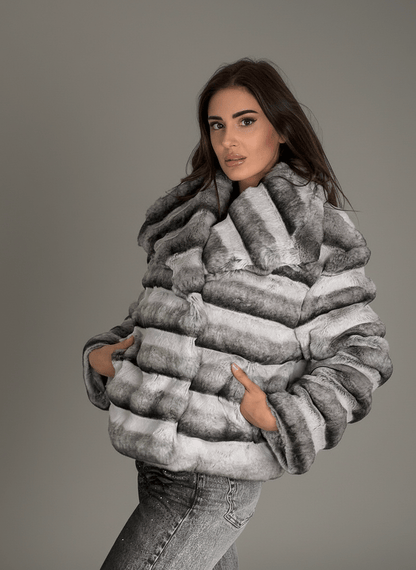 Pelliccia Ecologica Grigia A Fasce - Abbigliamento Jessica