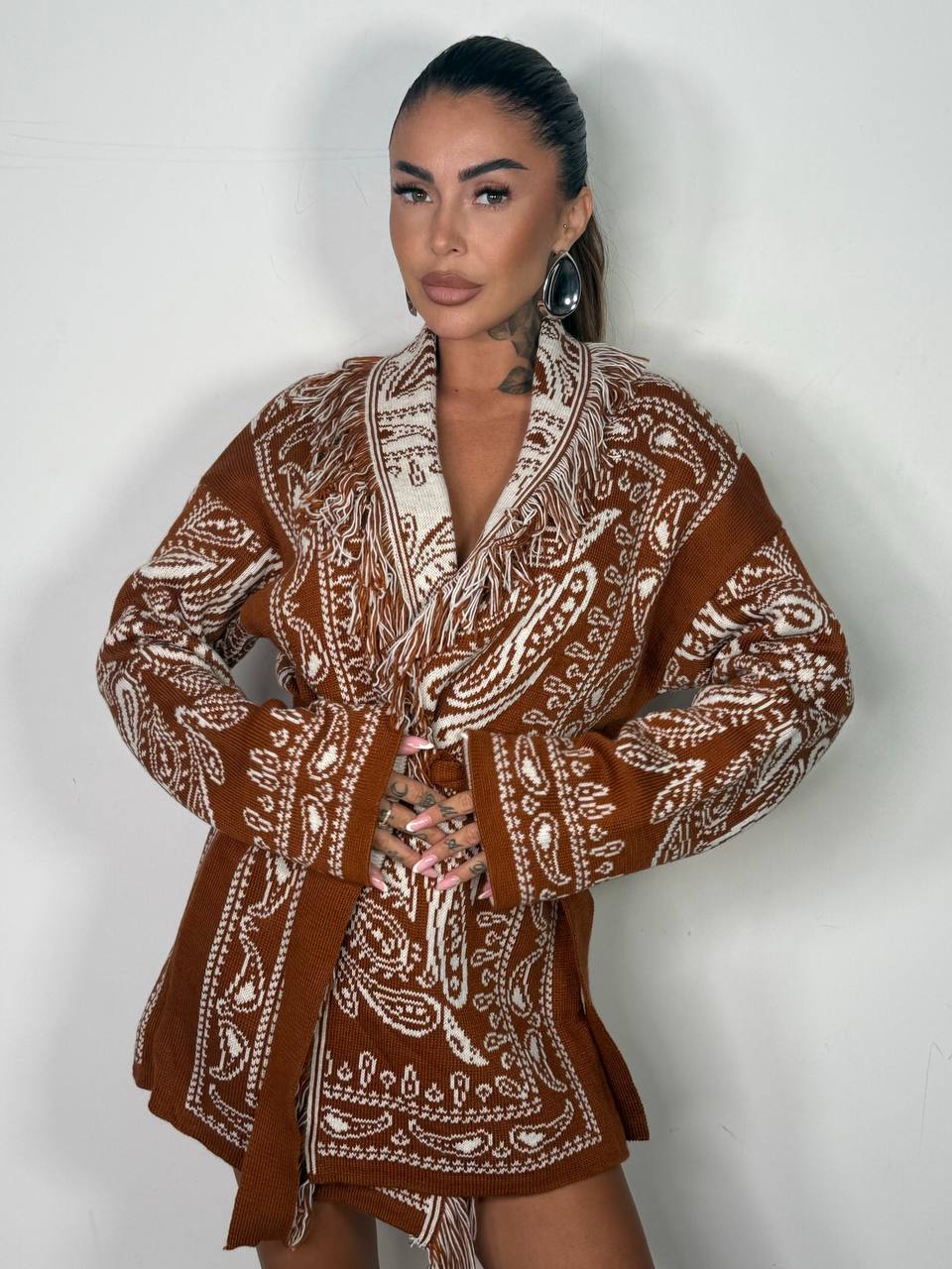Cardigan Bandana Coccio indossato
