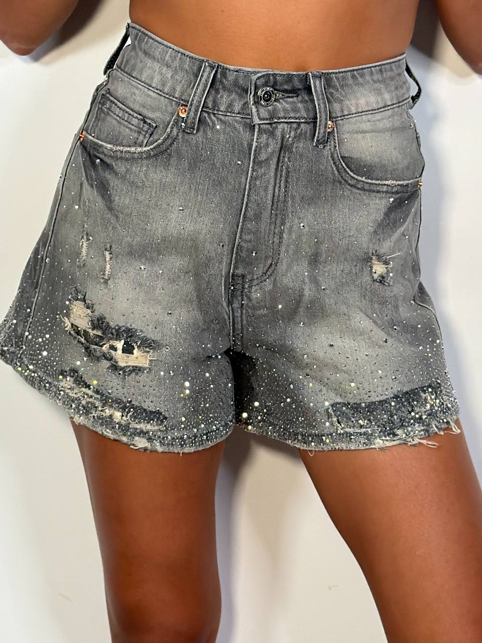 Shorts Leo Task