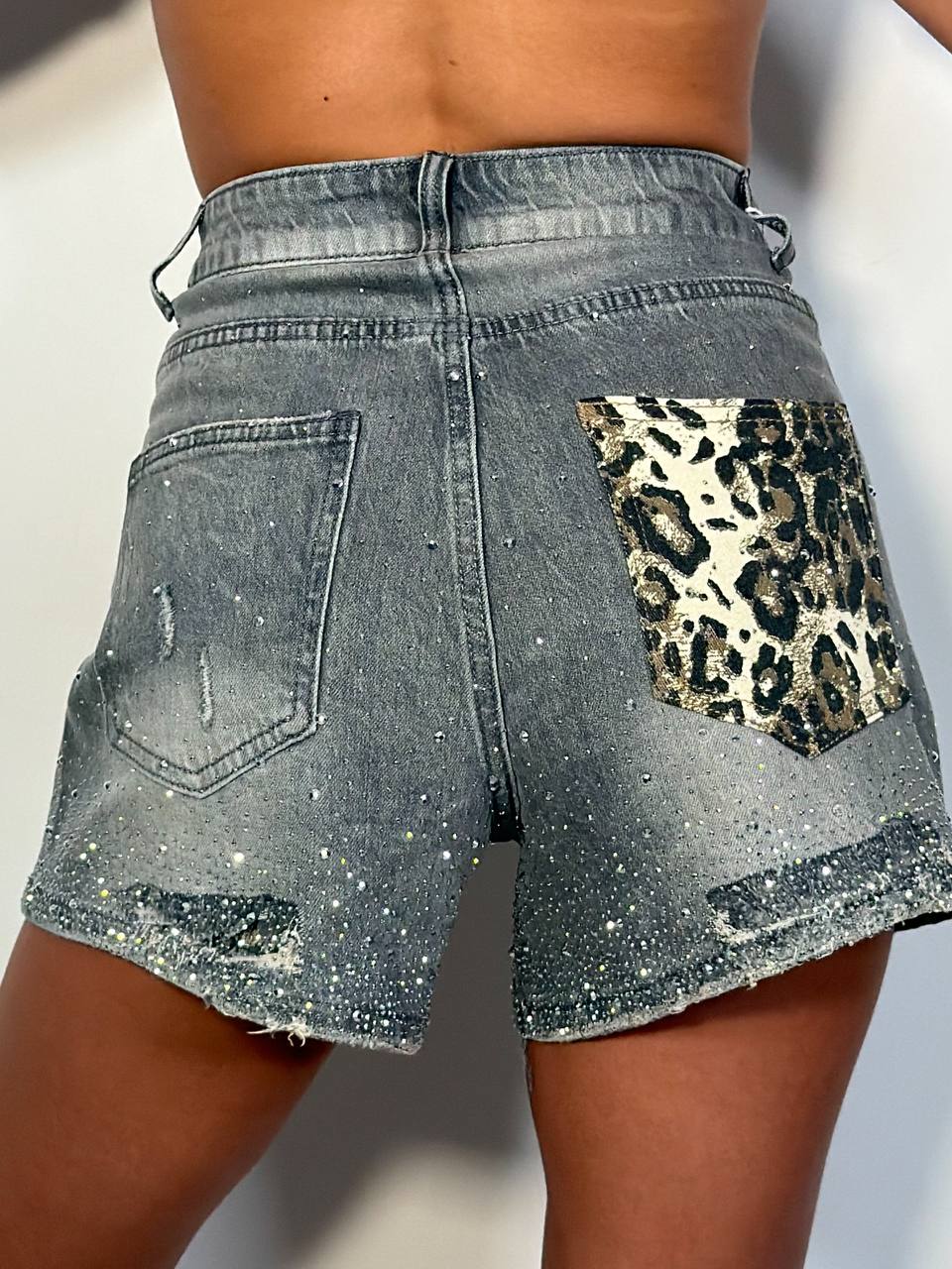 Shorts Leo Task