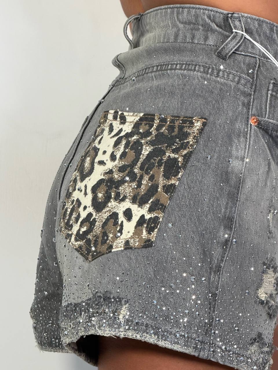 Shorts Leo Task