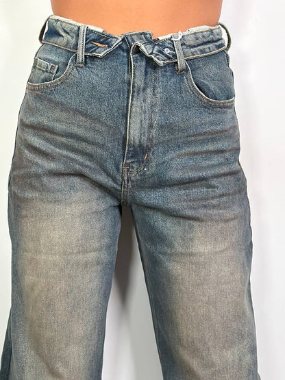 Jeans Out