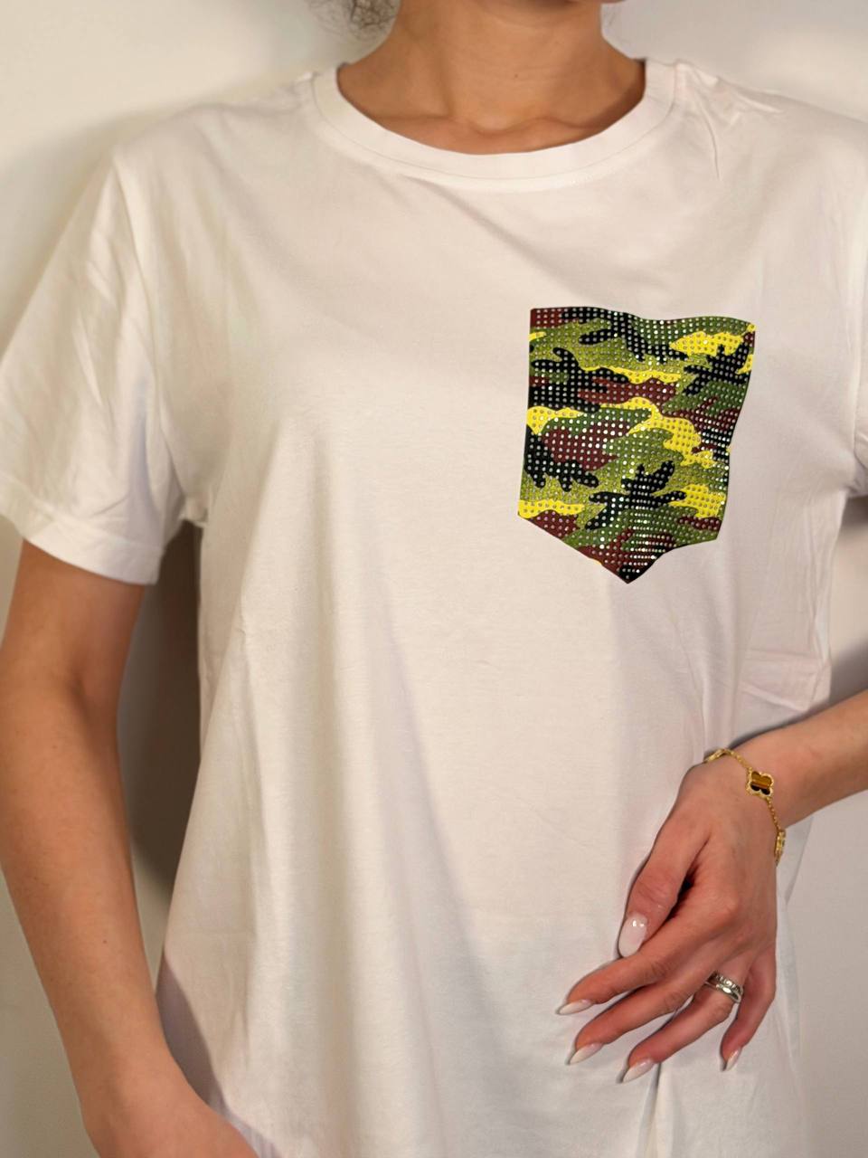 T Shirt Galassia - Abbigliamento Jessica